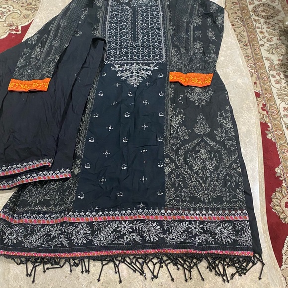 Pakistani brand new Maria b m print size large - Picture 7 of 9